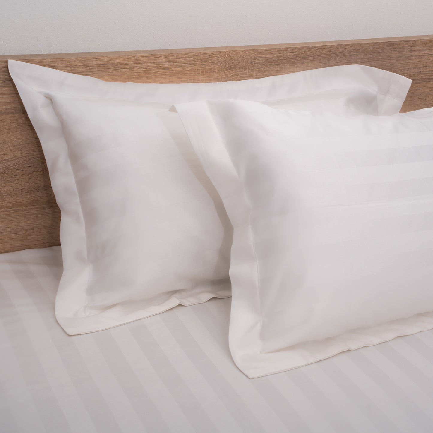 Stripe Comfort Bedsheet Set -White