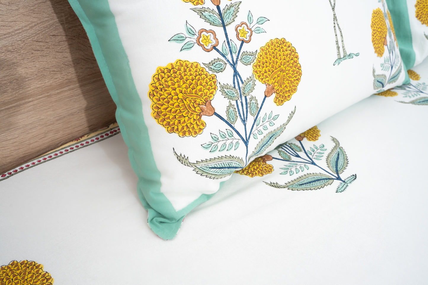 HandBlock Artisan Weave Yellow Floral Leaf Motifs Bedsheet Set