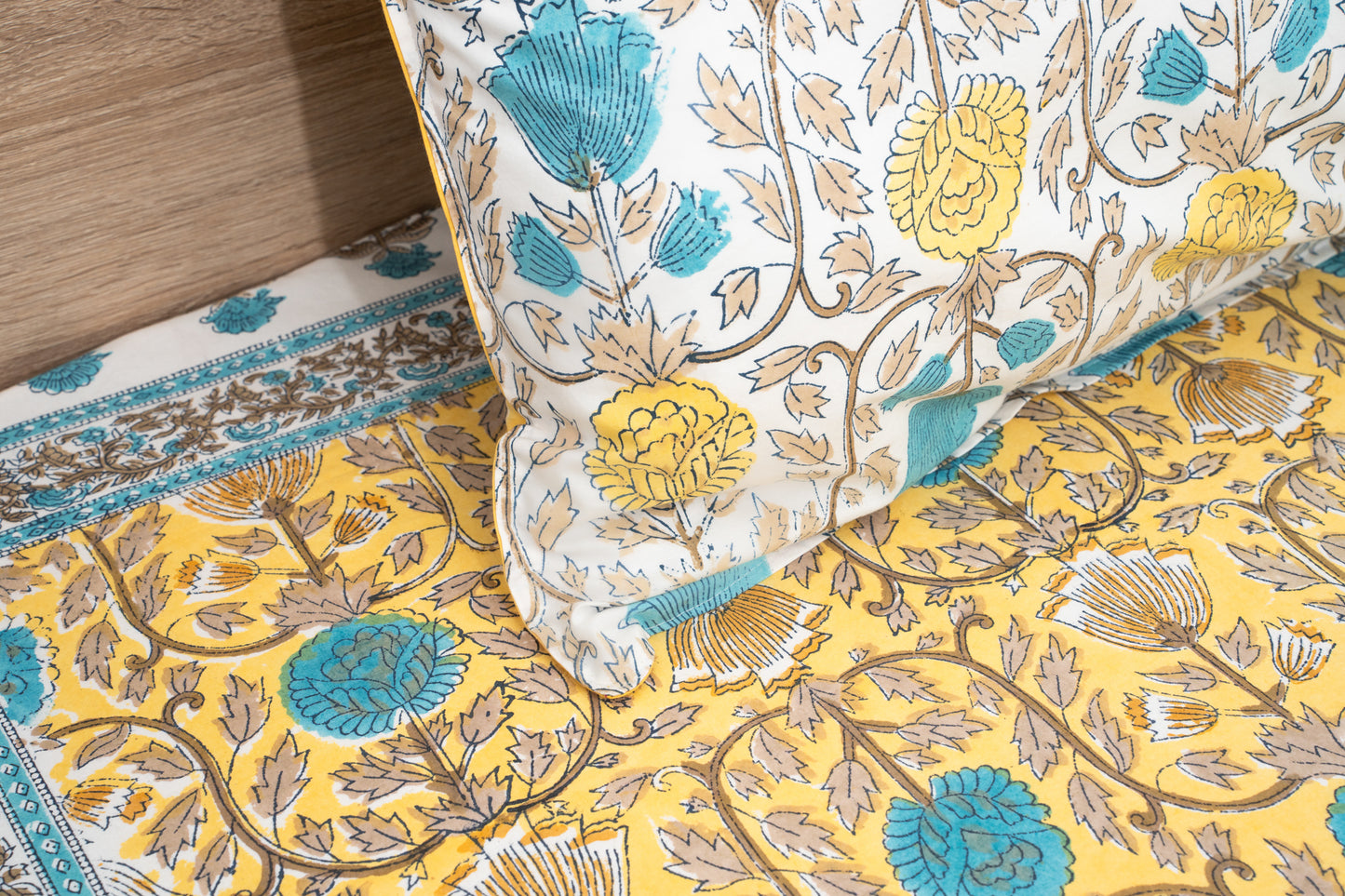 HandBlock Artisan Weave Yellow Floral Motifs Bedsheet Set