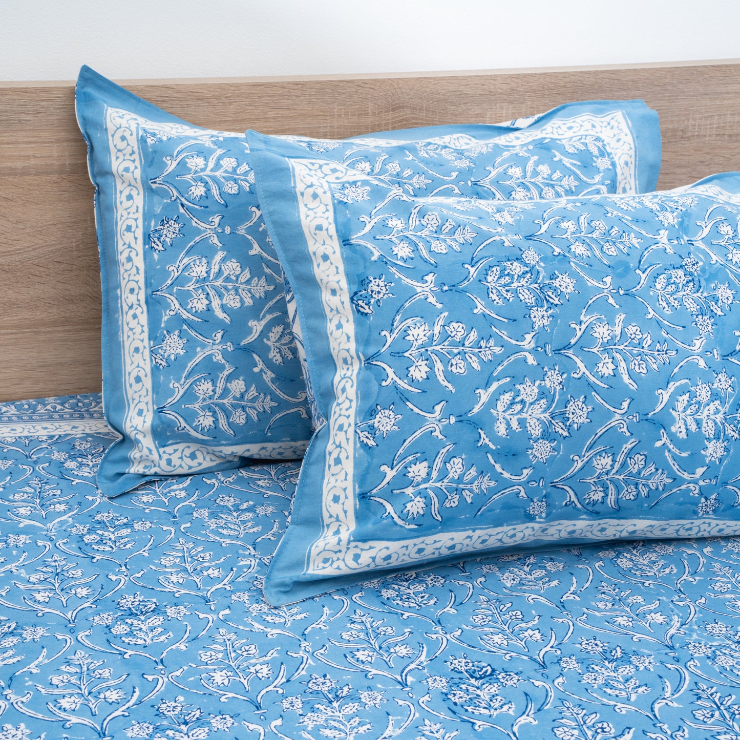 HandBlock Artisan Weave Floral White & Blue Bedsheet Set