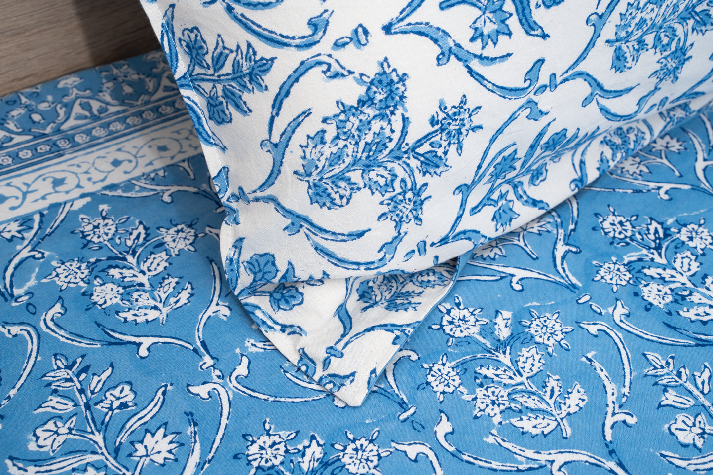 HandBlock Artisan Weave Floral White & Blue Bedsheet Set