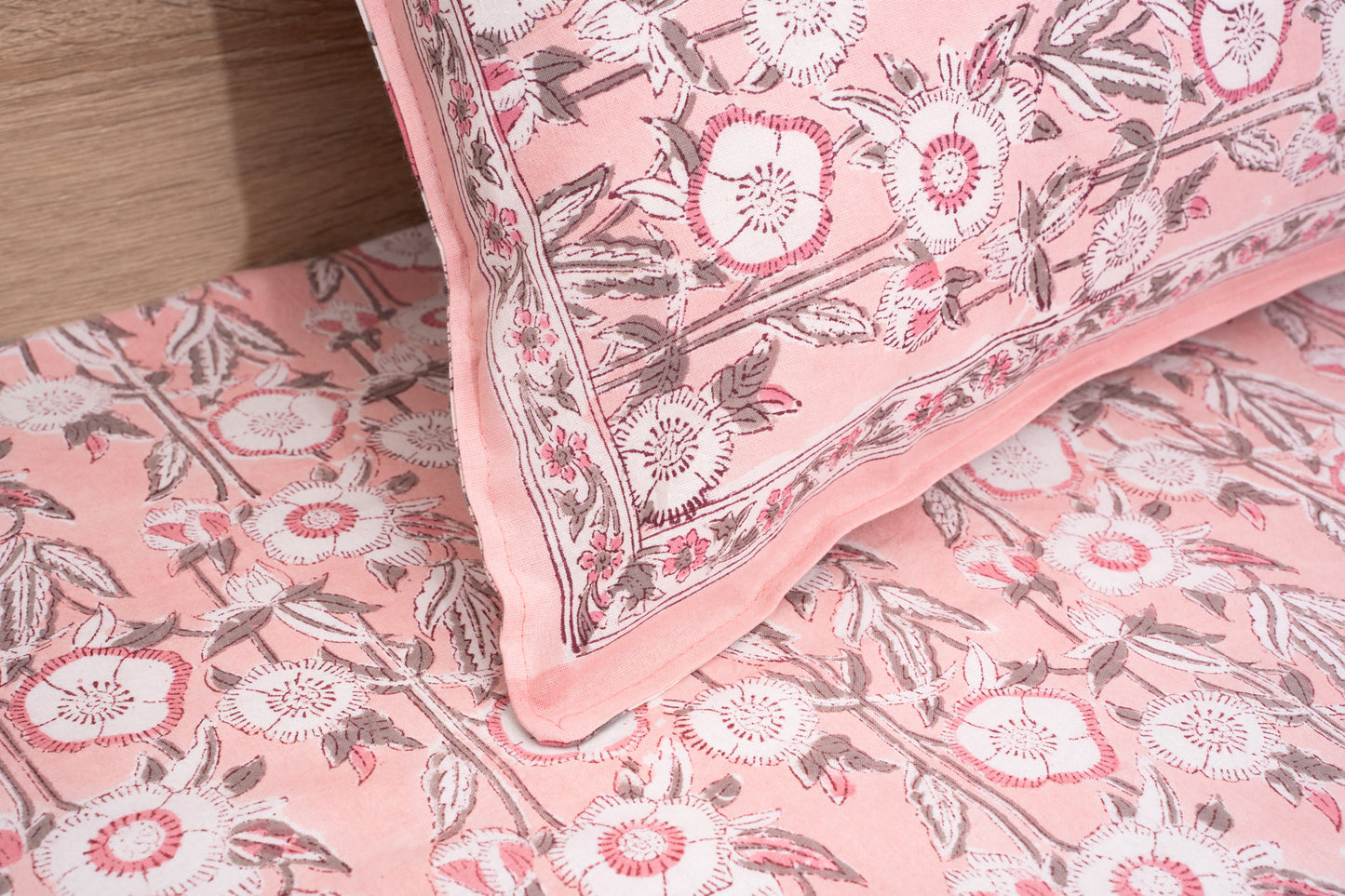 HandBlock Artisan Weave Paisley Light Pink Floral Bedsheet Set