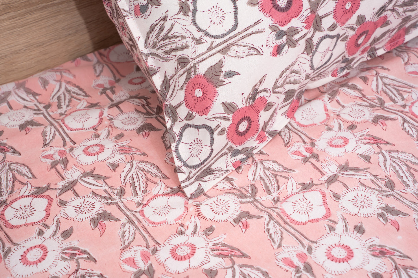 HandBlock Artisan Weave Paisley Light Pink Floral Bedsheet Set