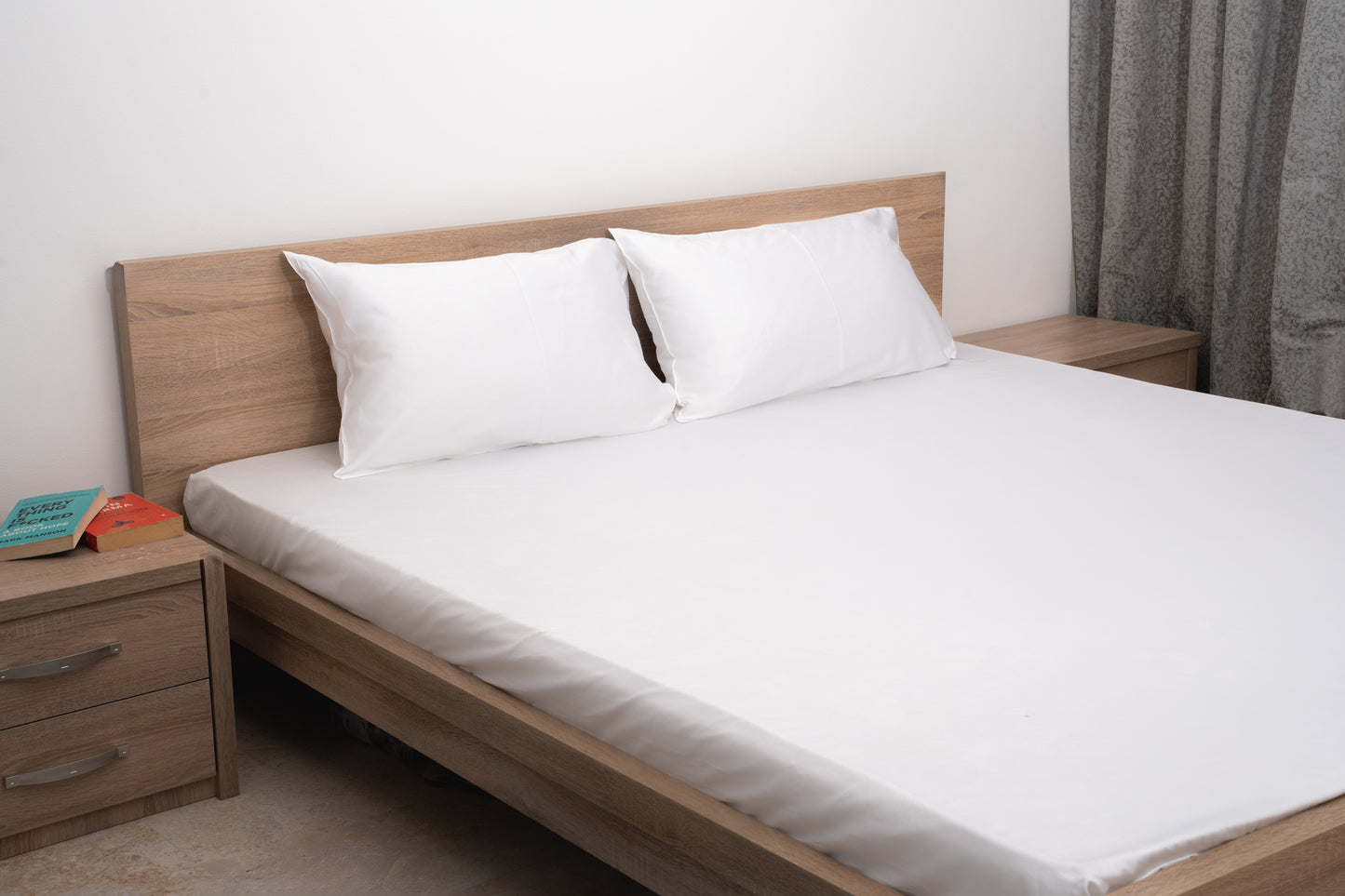 Elite Comfort Plain White Bedsheet Set