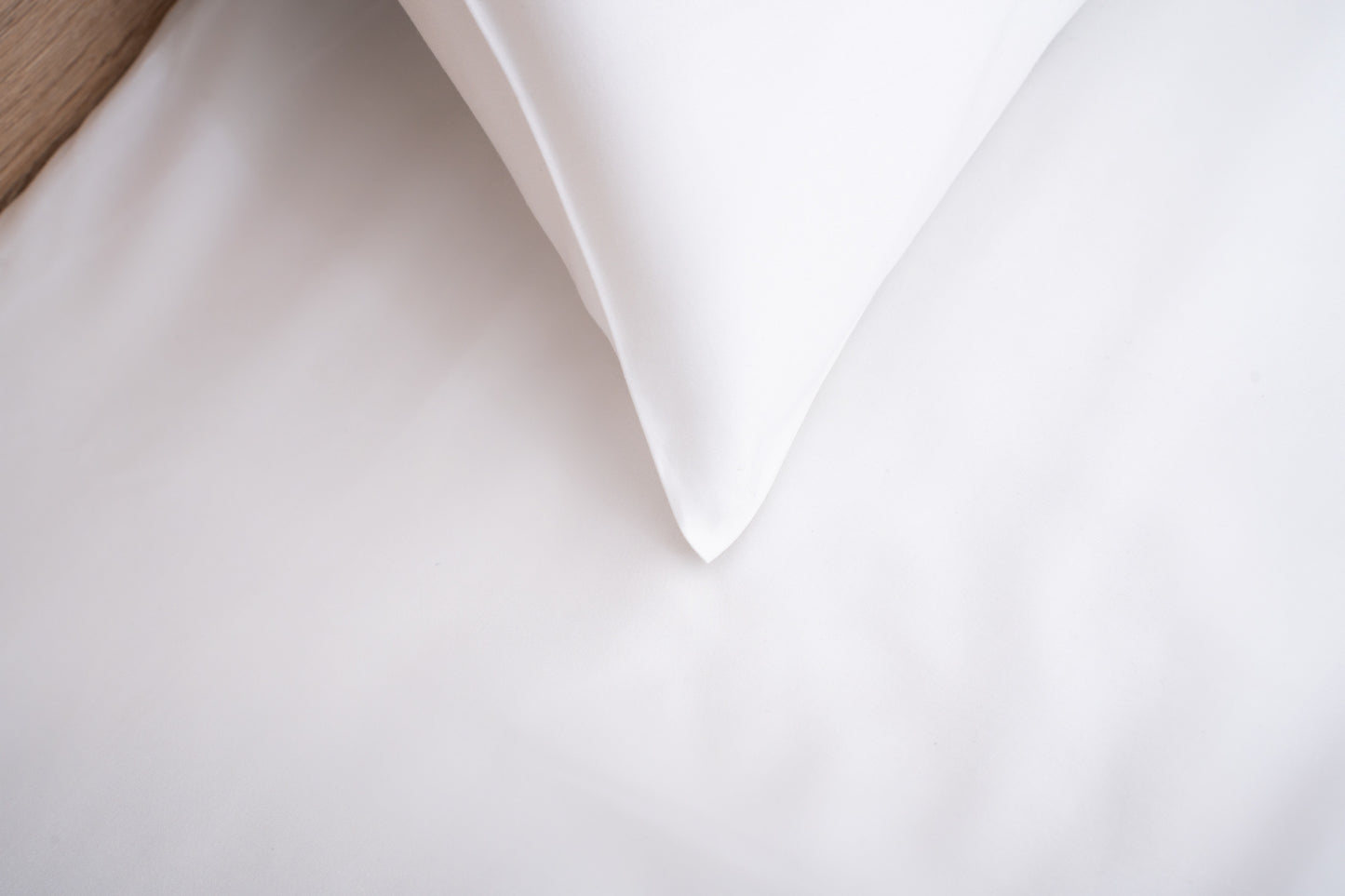 Eternal White Bedsheet Duvet Cover Set