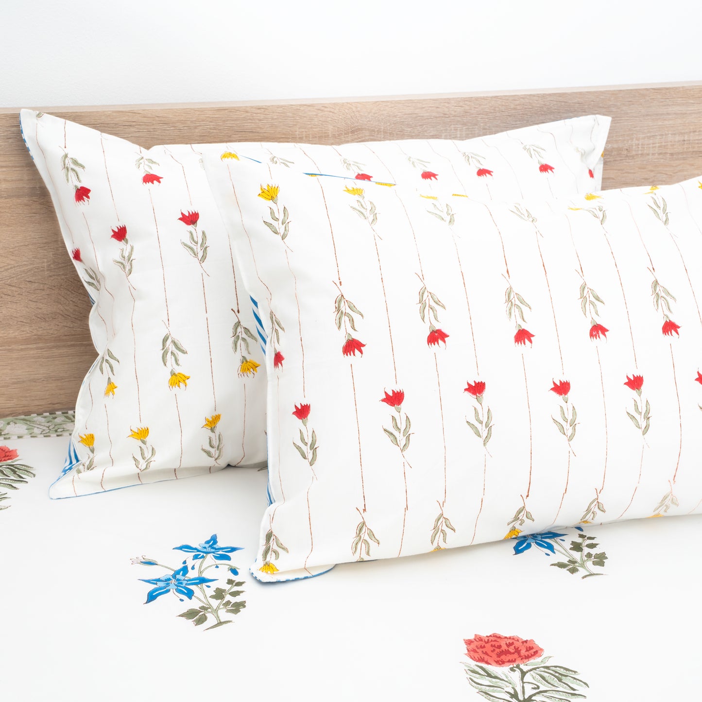 HandBlock Artisan Weave Floral Bedsheet Set