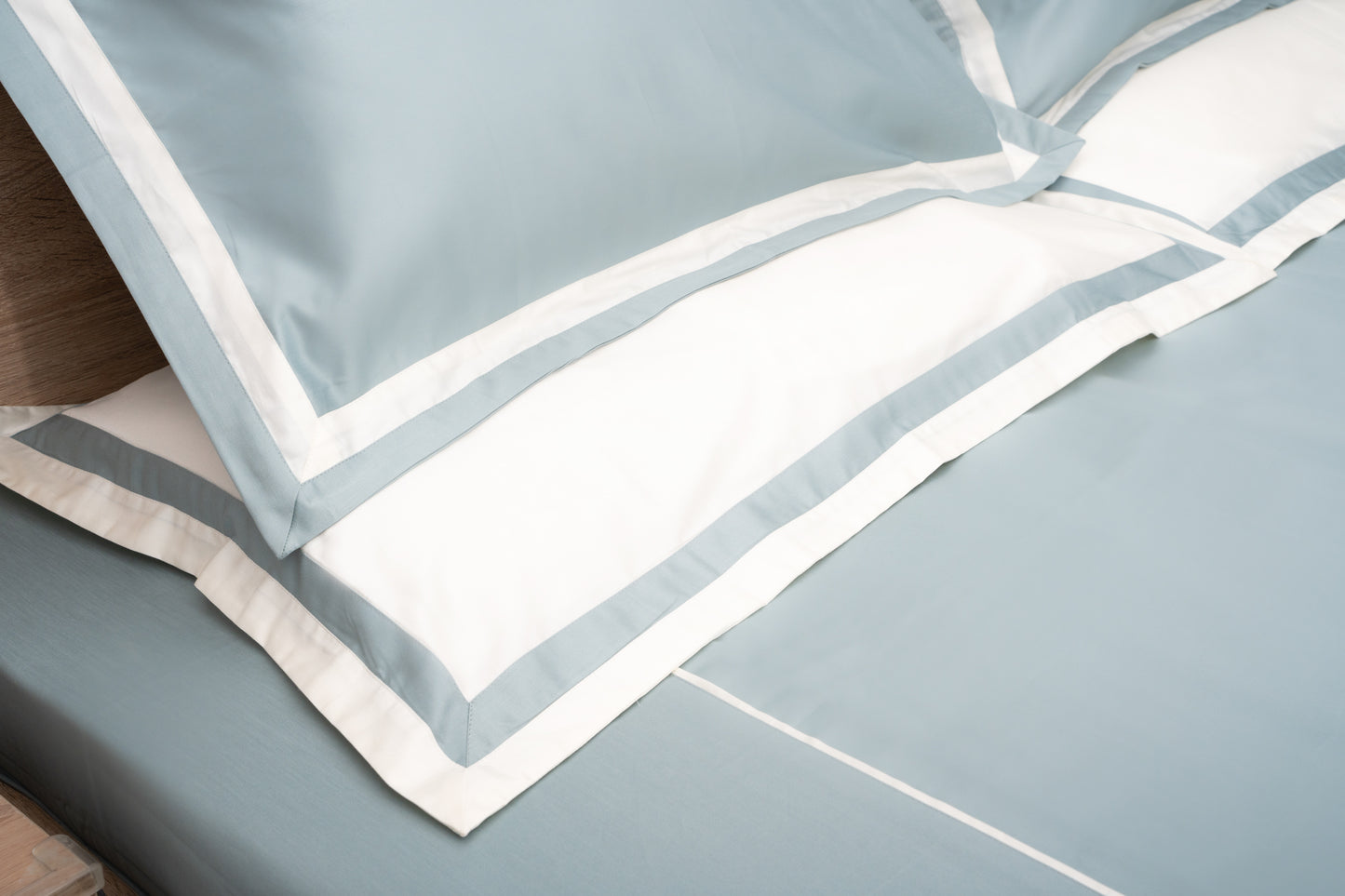 Serene Bedsheet with 2 Sets of Matching Pillow Covers - Greyish bLue