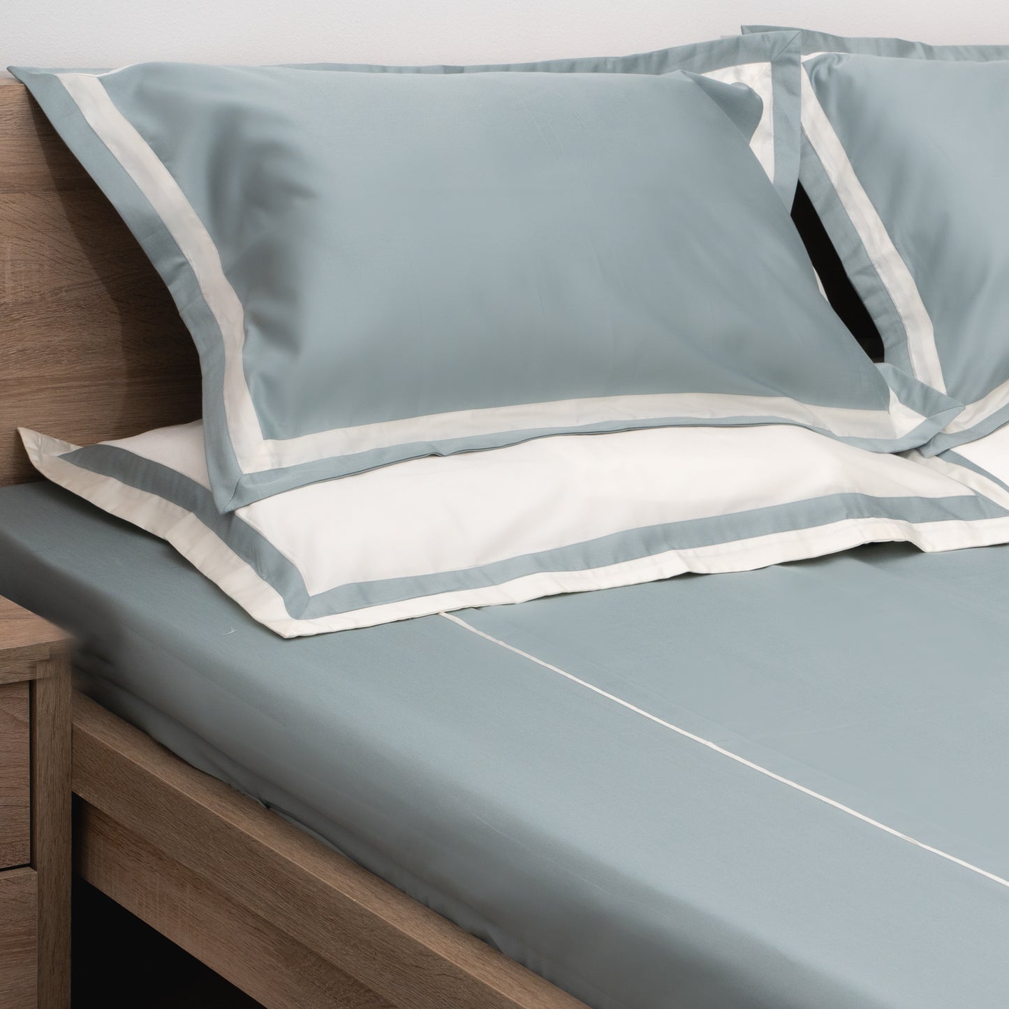 Serene Bedsheet with 2 Sets of Matching Pillow Covers - Greyish bLue