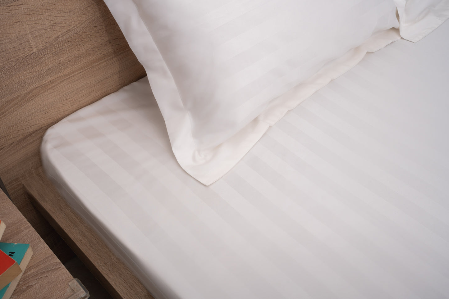Stripe Comfort Bedsheet Set -White