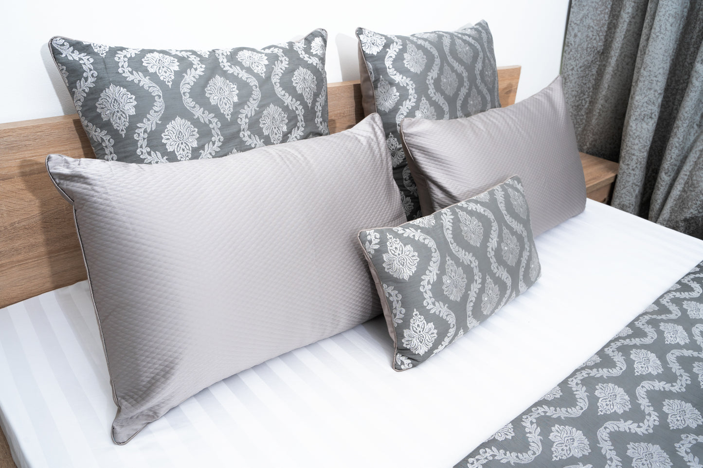 Elysian 7 Piece Quilt Set - Grey & Silver