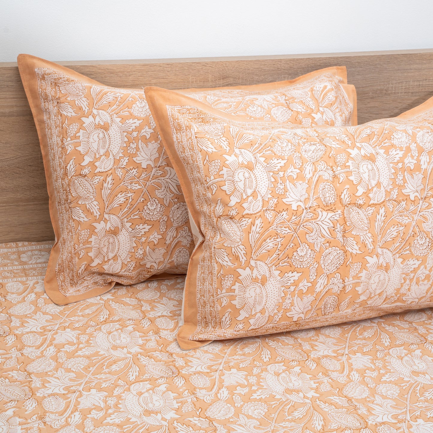 HandBlock Artisan Weave Floral White & Peach Bedsheet Set