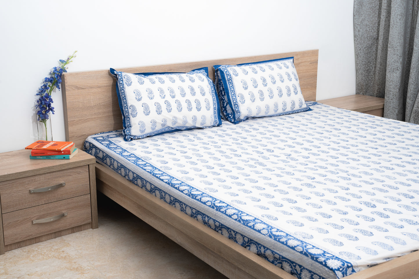 HandBlock Artisan Weave Paisley Floral Bedsheet Set