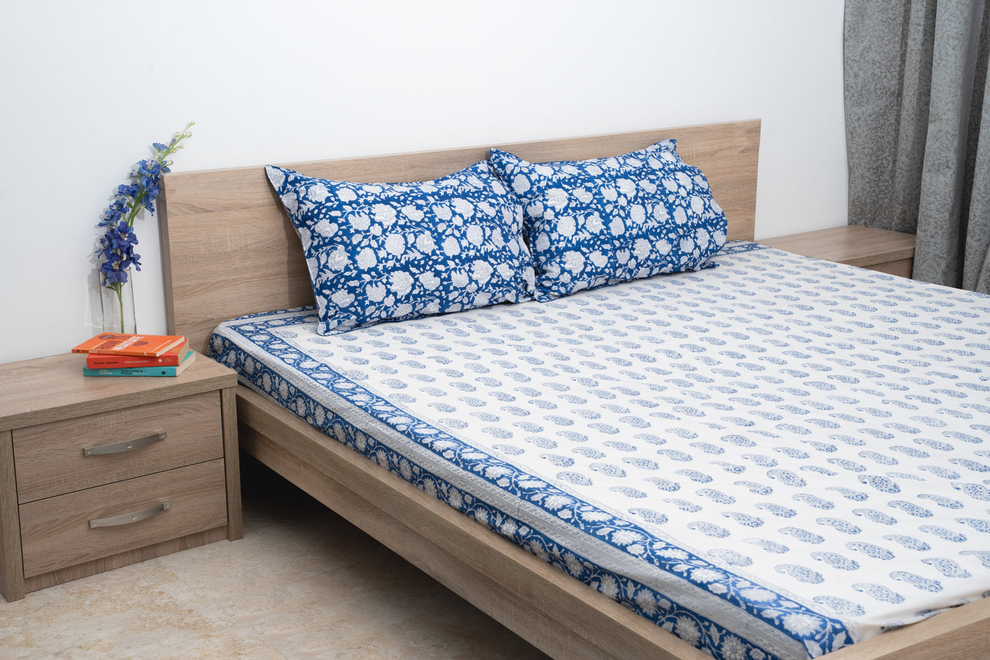 HandBlock Artisan Weave Paisley Floral Bedsheet Set