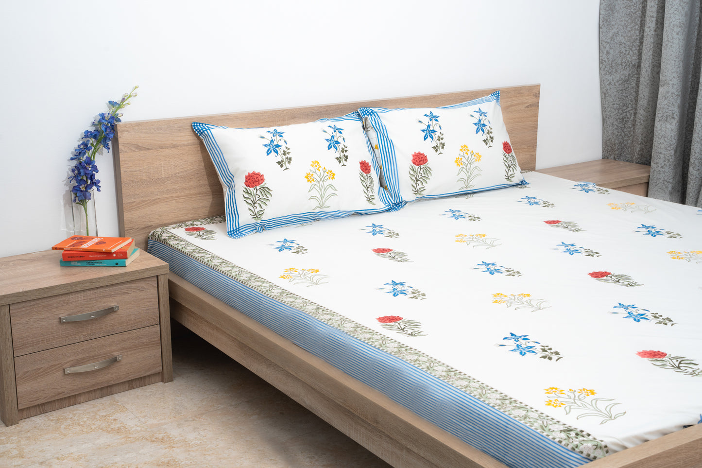 HandBlock Artisan Weave Floral Bedsheet Set