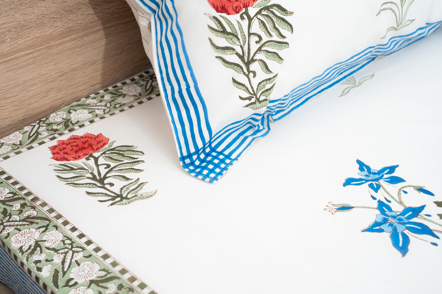 HandBlock Artisan Weave Floral Bedsheet Set